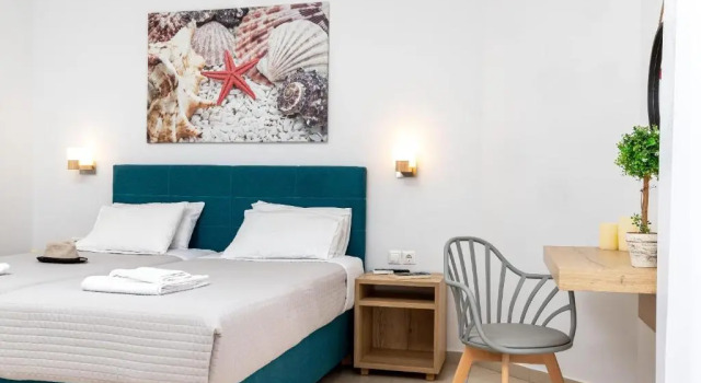 Двухместный номер Standard с видом на бассейн Sun Beach Apartments