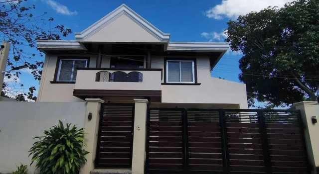 Cozy 3br Home Entry to Cwc, Pili Golf, Naga, Bicol, Rezervasyon Tatil Evi Naga Camarines Sur