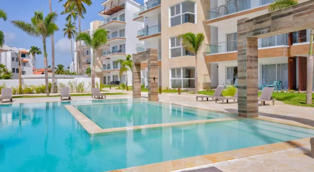 Апартаменты Brand New unit with Beach access & Pool - N C401