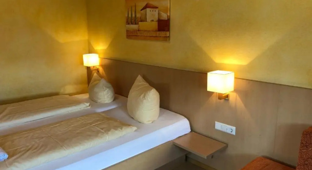 Hotel - Restaurant Hirschen - Werneths Landgasthof beim Europa- Park Rust, Réserver Hôtel Rust Europa-Park