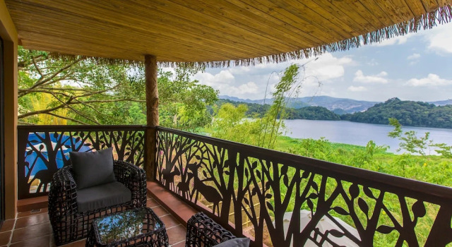 Двухместный номер Deluxe с видом на озеро Ximeng Xikang Wellness & Resorts