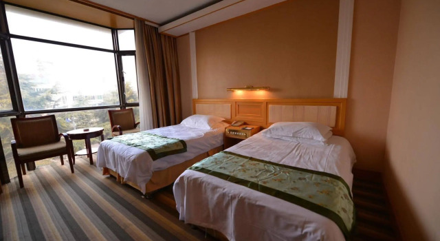 Days lnn by Wyndham Yantai Penglai, Prenota Hotel Hotel a Shandong con parcheggio, Parcheggio
