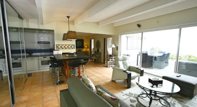 Appartement 72 m2 vue mer terrasse, Забронировать Апартаменты/квартира Бандоль Bandol Wine Route, рядом с Plage du Grand Vallat