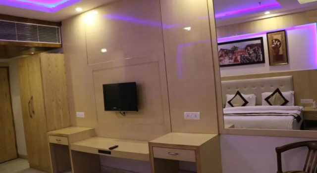 Семейный номер Standard Hotel All Iz Well - Just a min away from New Delhi Railway Station