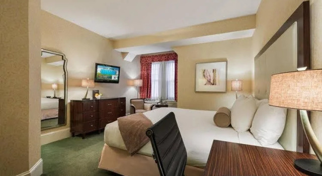 Wayne Hotel, Đặt Khách sạn Wayne Hoa Kỳ