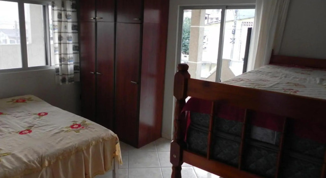 Casa com Piscina em Itapema-SC