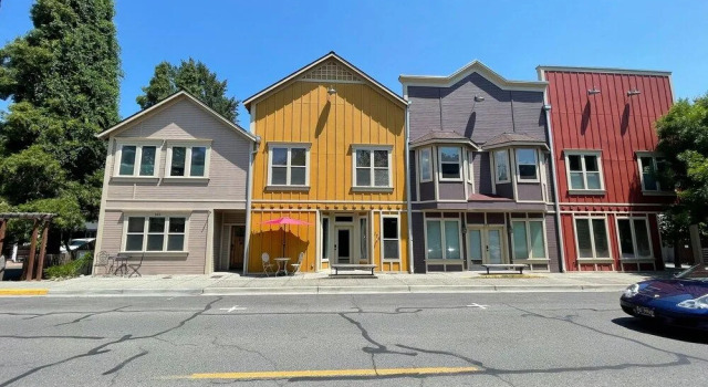 Jacksonville Towne Square., Prenota Casa vacanze Jacksonville Applegate Valley