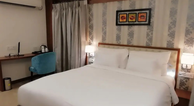 Двухместный номер Deluxe c 1 комнатой с видом на город Hotel Emirates