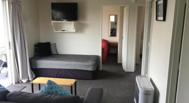 Апартаменты 252 Beachside Motels & Holiday Park