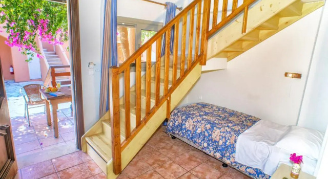 Трёхместный номер Standard Efrosini Village