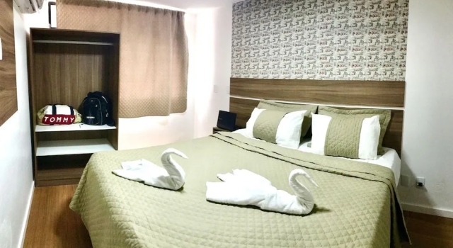 Farol da Barra Suites e Hostel