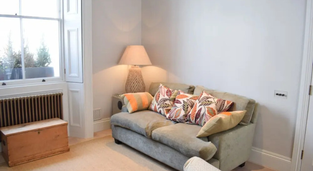 2 Bedroom Garden Flat By Kings Road