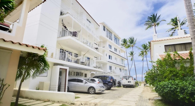 New & Modern Apartment Close to the Beach