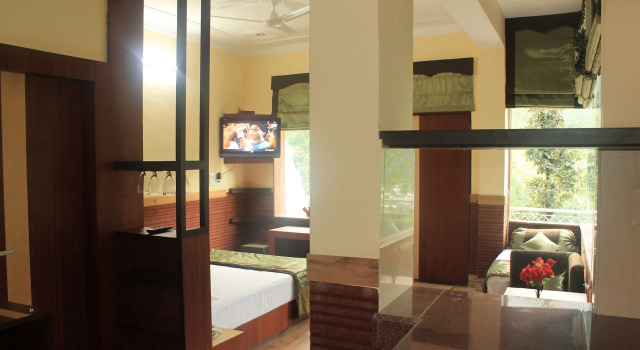 Hotel Gandhi's Paradise