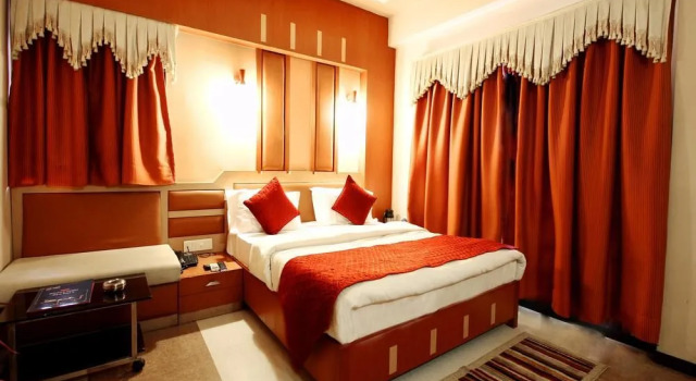 Marshall The Hotel, Rezervovat Hotel Hotely v Gujarat s parkováním, Parkování