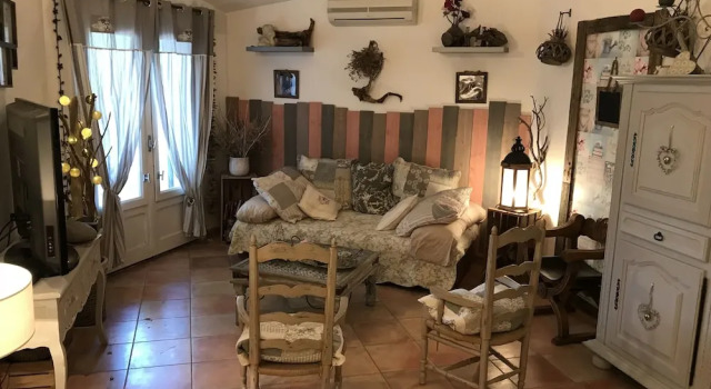 Cosy Duplex - Terrasse, Забронировать Отель Отели Сент-Мари-де-ла-Мер с парковкой, рядом с Церковь Сент-Мари-де-ла-Мер, Парковка