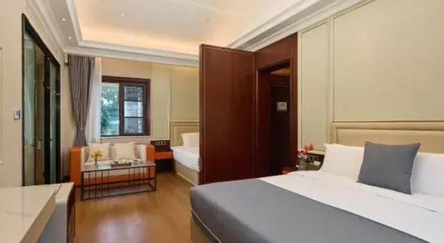 Люкс Superior Floral Lux Hotel·Taizhou Fengchenghe Resort Hotel (Old Street)