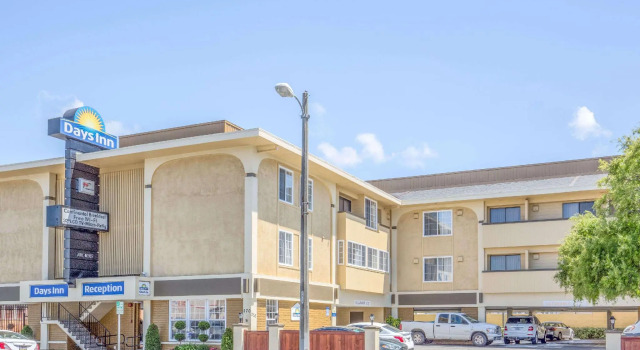 Номер Standard Days Inn by Wyndham Eureka CA