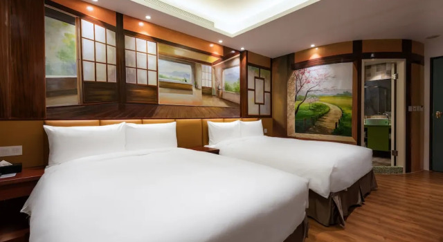 Четырёхместный номер Deluxe Shichi Hotel