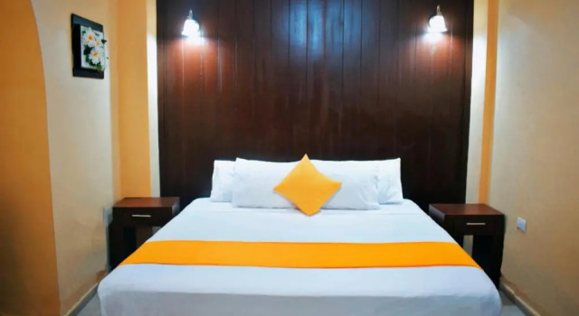 Полулюкс Hotel Casa Rico