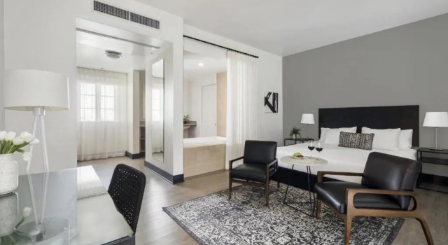 Номер Deluxe Hotel Casa 425 + Lounge, A Four Sisters Inn