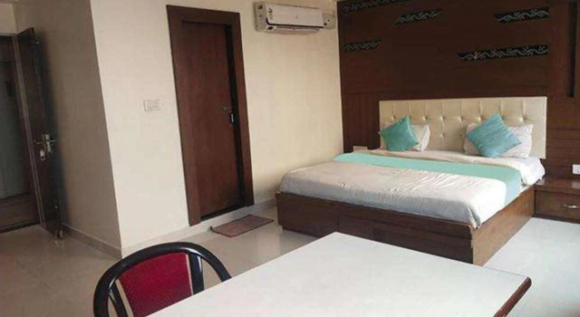 OYO 034 Gandhinagar