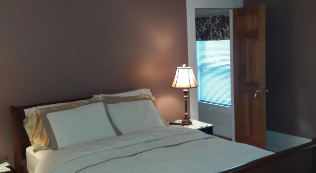 Beautiful Valley Guesthouse, Buchen Sie Pension Scottsville USA