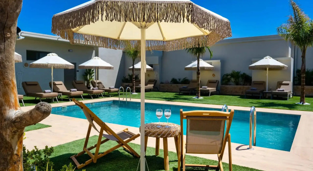 Люкс Luxury с балконом Oasis Luxury Suites