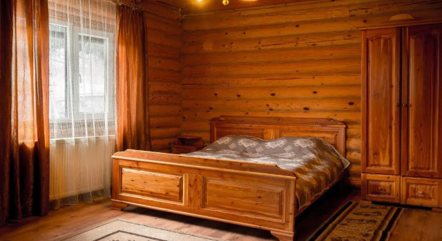 Hirskyy Svitanok, Rezerwuj Hotel Migowo Chernivtsi Region