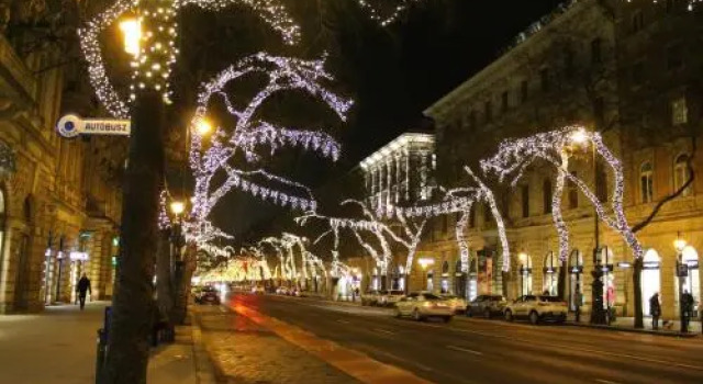 Wonder Deer Lux Apt Opera, Забронировать Отель Будапешт Центральная Венгрия, рядом с Станция метро Vorosmarty Square