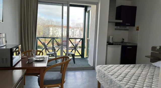 Appartement Cambo-les-Bains, 1 pièce, 2 personnes - FR-1-495-96, Prenota Appartamento Hotel a Aquitania con parcheggio, Parcheggio