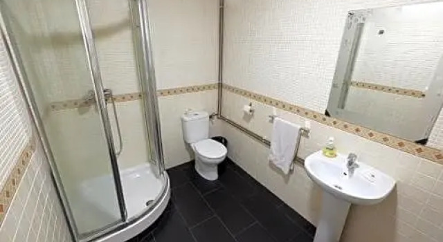 Четырёхместный номер Standard Lenin Hostel