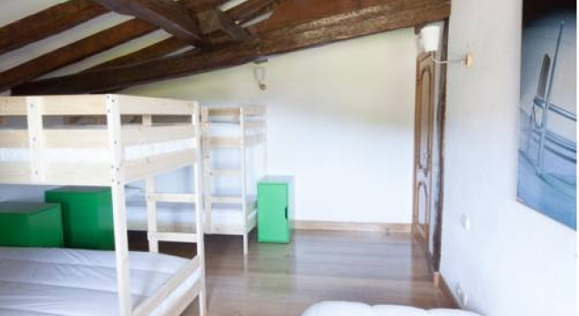 Moana Surf Hostel, Rezerwuj Hostel Hotele w Baskonia z parkingiem, Parking