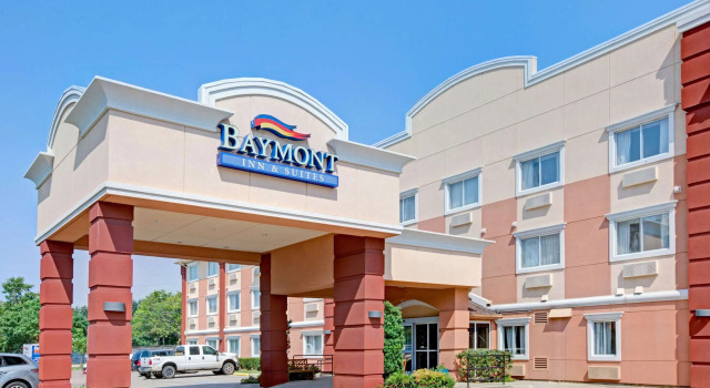 Baymont by Wyndham Dallas/ Love Field
