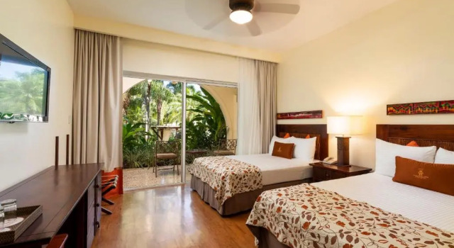 Standardní Dvoulůžkový s manželskou postelí pokoj Hotel Tamarindo Diria Beach Resort