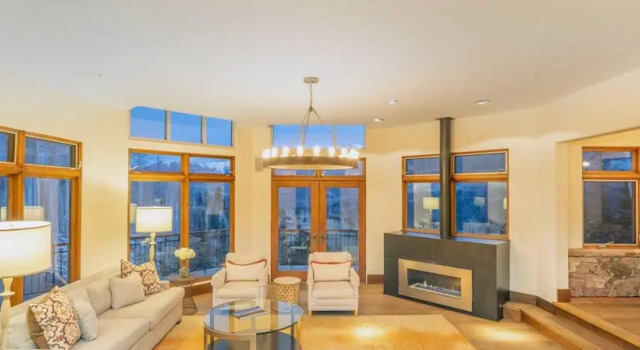Slopeside Villa by Exceptional Stays