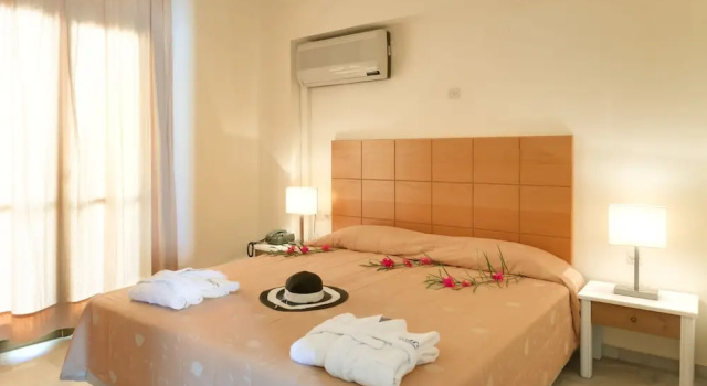 Апартаменты с 2 комнатами с балконом и с видом на море Mare Hotel Apartments