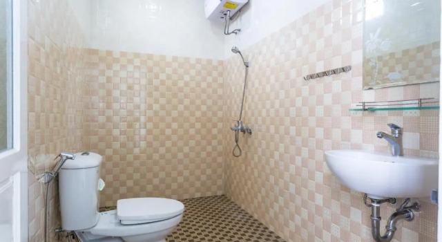 Трёхместный номер Standard с балконом Quynh Long Villa