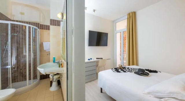 Одноместный номер Standard с балконом Amarina Hotel