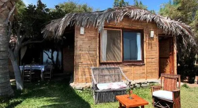 Las Tortugas, Prenota Hotel Vichayito Piura