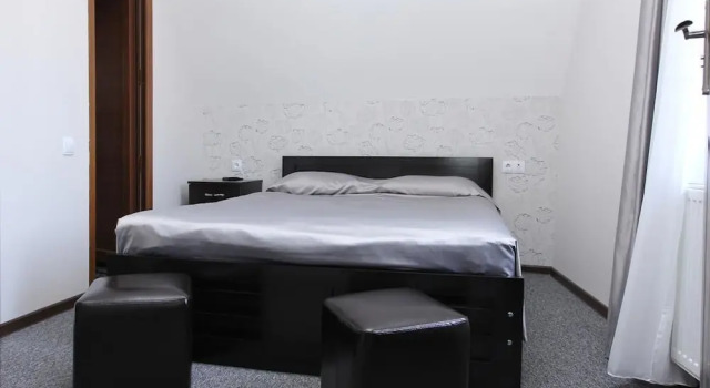 Hotel 7 Rooms, Rezerwuj Hotel Hotele w Region Tbilisi ze śniadaniem, Śniadanie