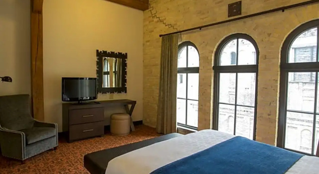Двухместный люкс c 1 комнатой Brewhouse Inn and Suites