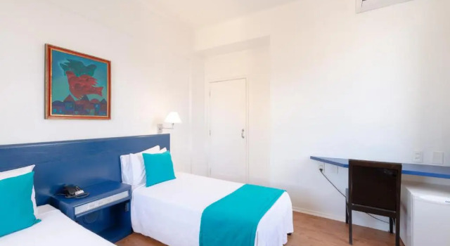 Трёхместный номер Standard Hotel Normandie - by Easy Hotéis