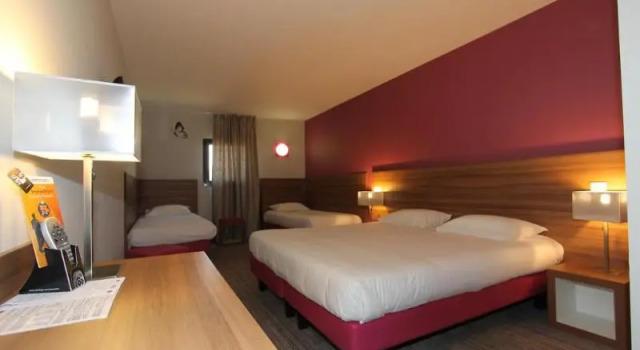 Standard Quadruple room ibis Styles Castres