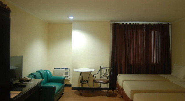 Четырёхместный номер Standard Golden Peak Hotel & Suites powered by Cocotel
