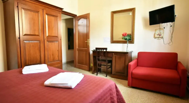 Domi 10 Apartment, Stazione Termini, Via Curtatone 12, Забронировать Апартаменты/квартира Отели Рима с парковкой, рядом с Универмаг La Rinascente, Парковка