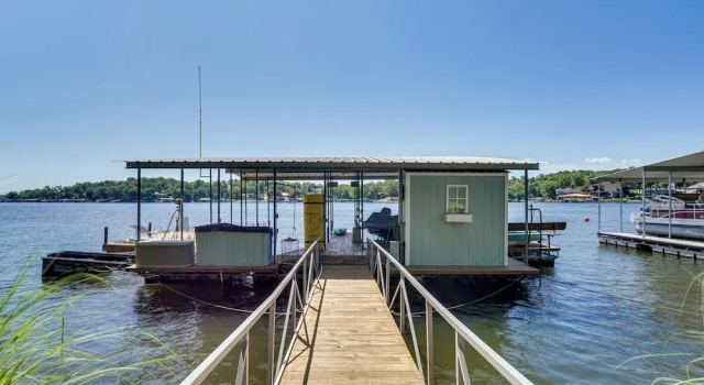 Коттедж Lakefront & Dog-friendly Gem in Gravois Mills
