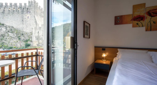Трёхместный номер Comfort c 1 комнатой Hotel Antica Croce - Gardaslowemotion