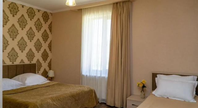 Guest House Diamond, Prenota Affittacamere Hotel a Mtkheta-Mtianeti con parcheggio, Parcheggio