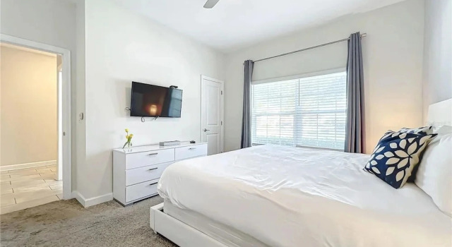 Коттедж Stunning 4Bd w Pool Storey Lake 5019